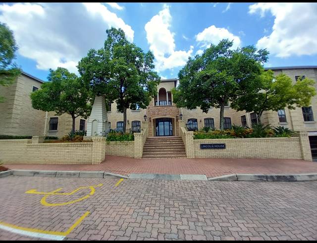 631M² OFFICE TO LET IN BRYANSTON